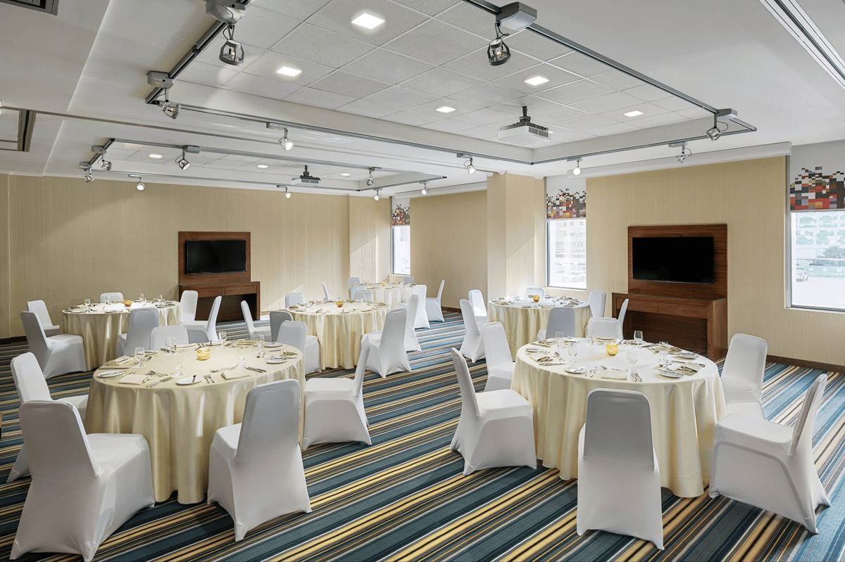 ruhal_banquet_5194_hor_clsc