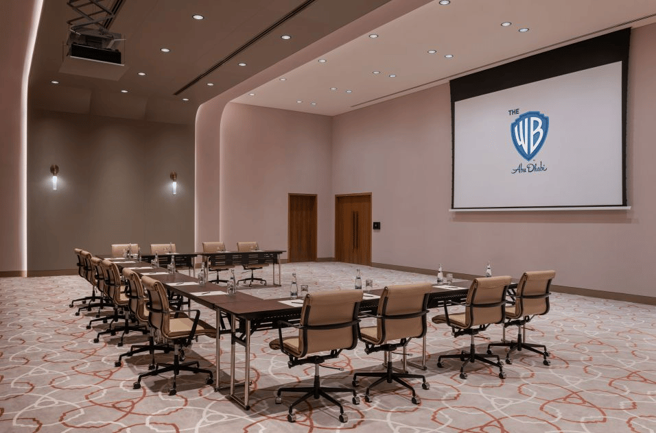 warner_bros_auh_46