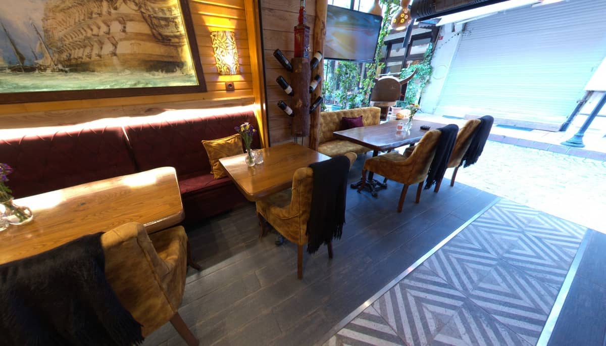 Constantines Ark Restaurant & Cafe