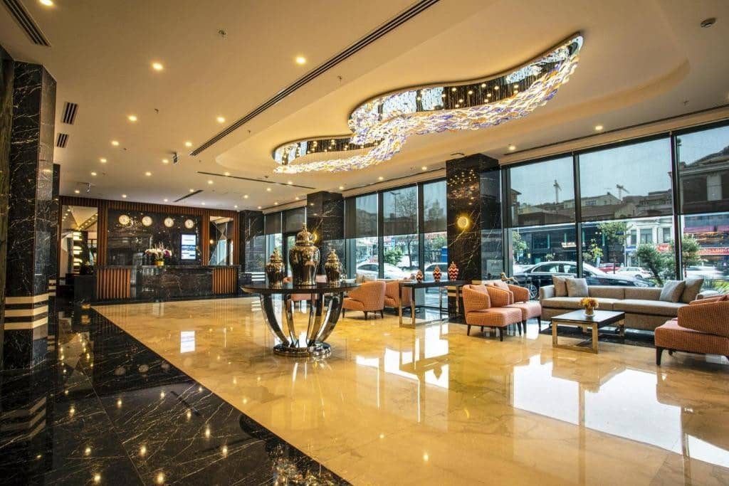 Lobby Bar