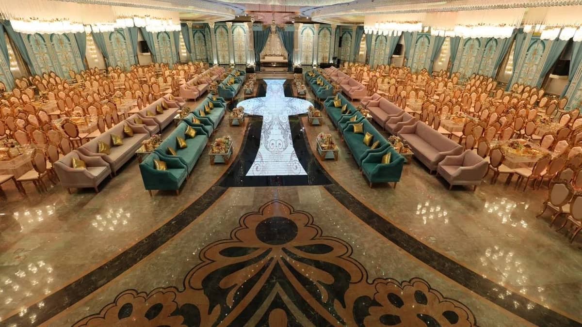 H Laylati Men's Hall
