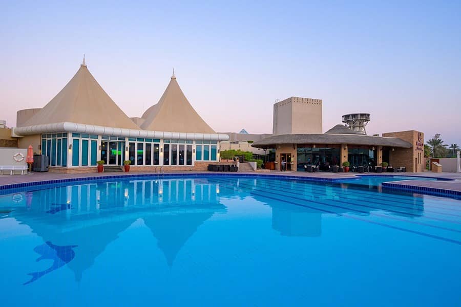 swimming-pool