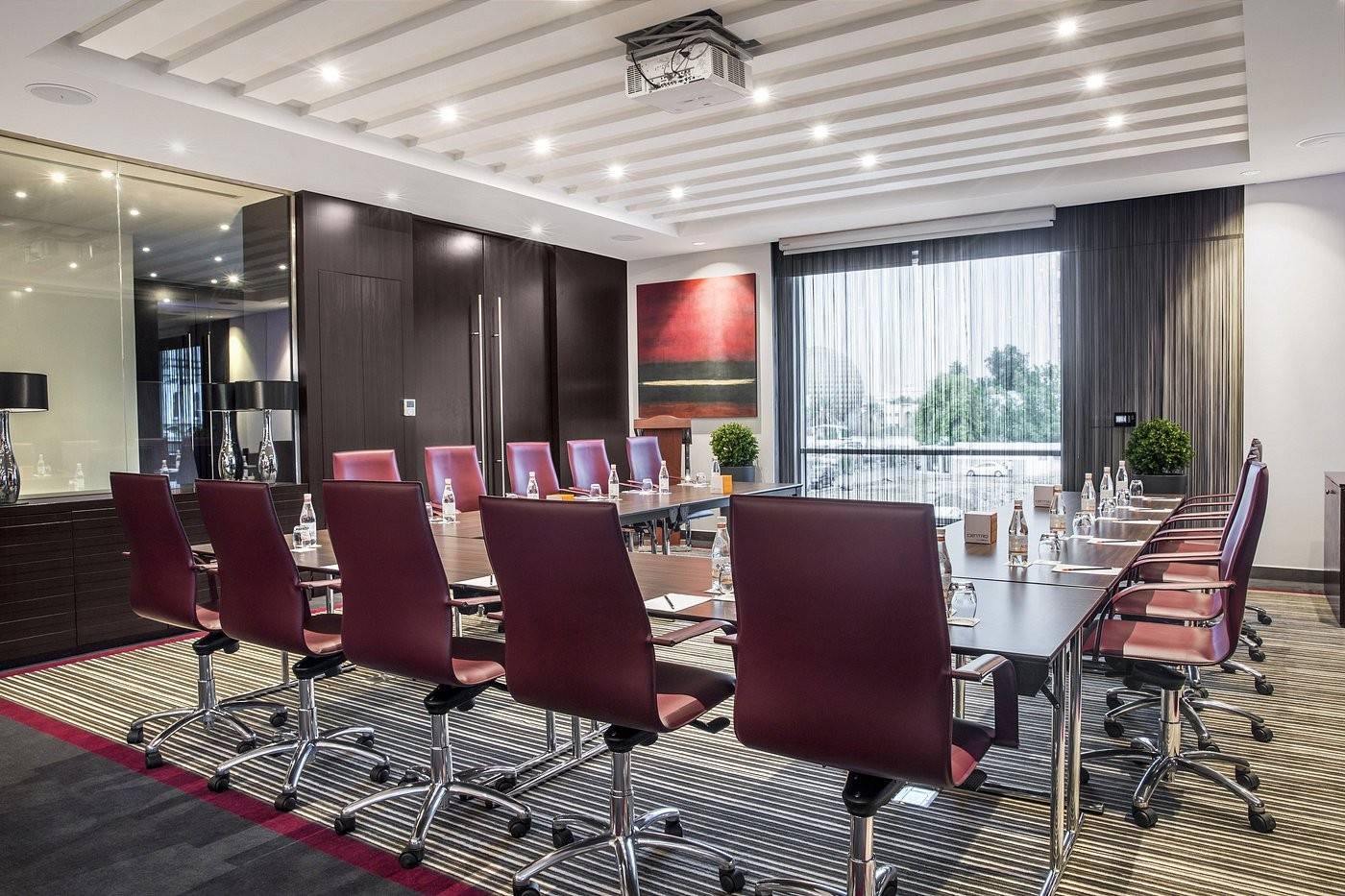 Centro Shaheen by Rotana Hotel