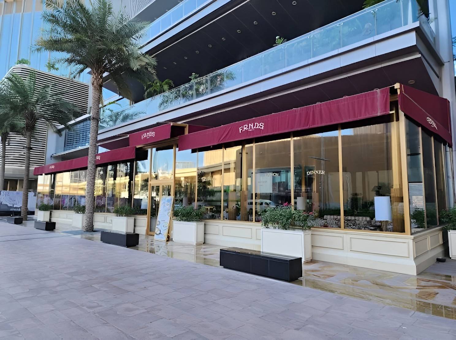 F.R.N.D.S Restaurant Dubai
