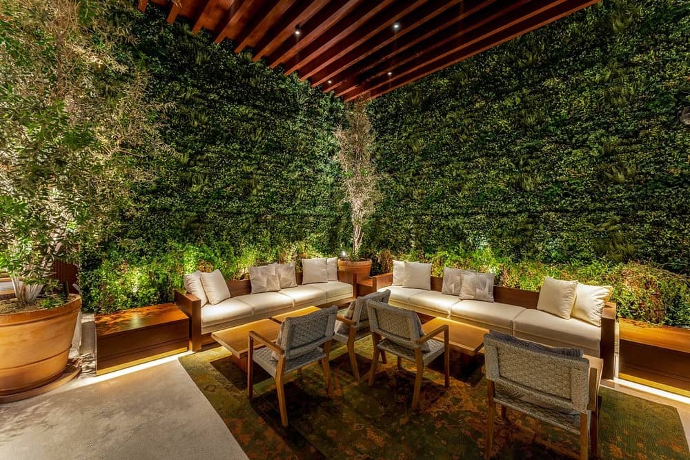 Thia Skylounge Restaurant Dubai