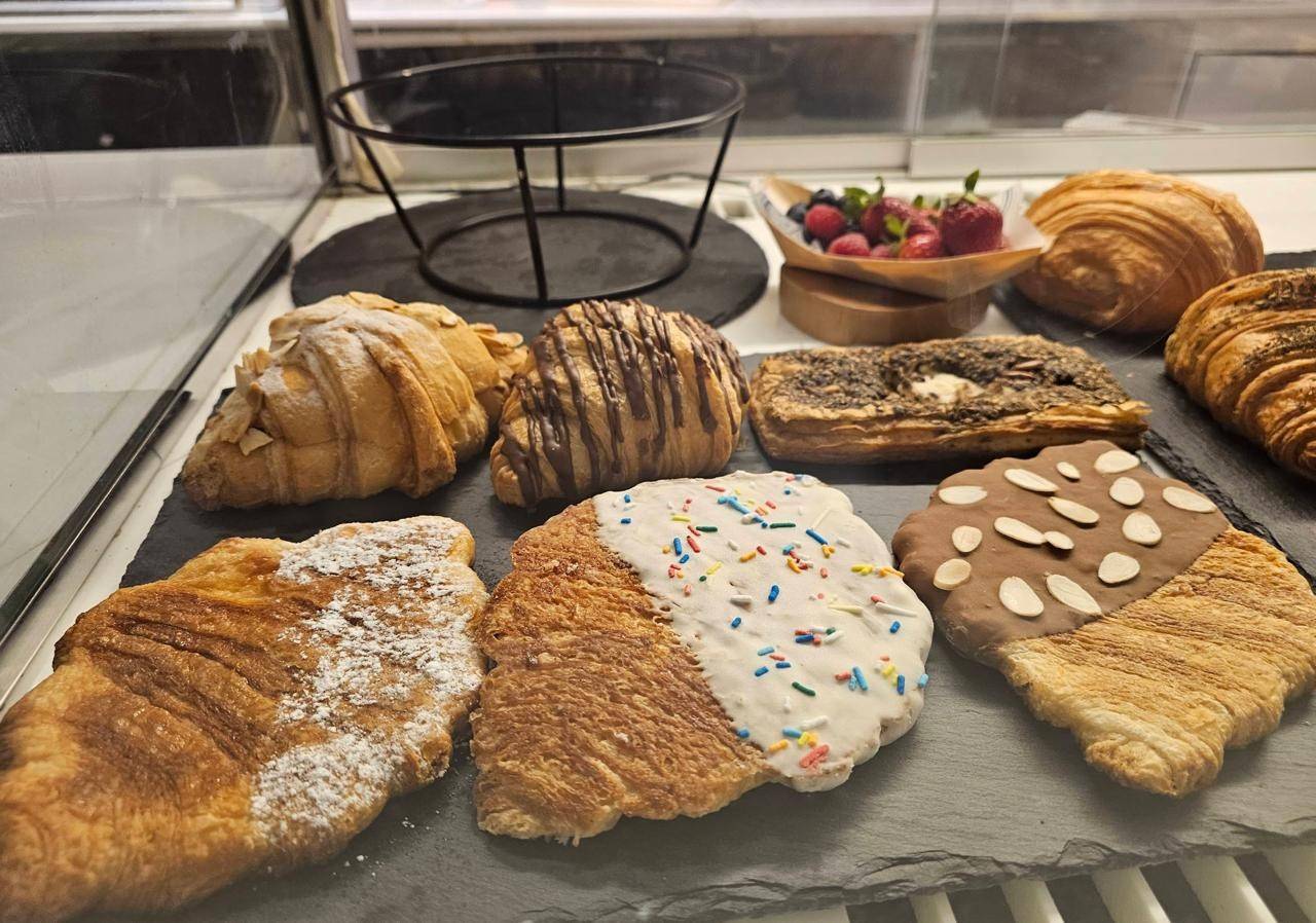 Decaf Dessert And Coffee Lab