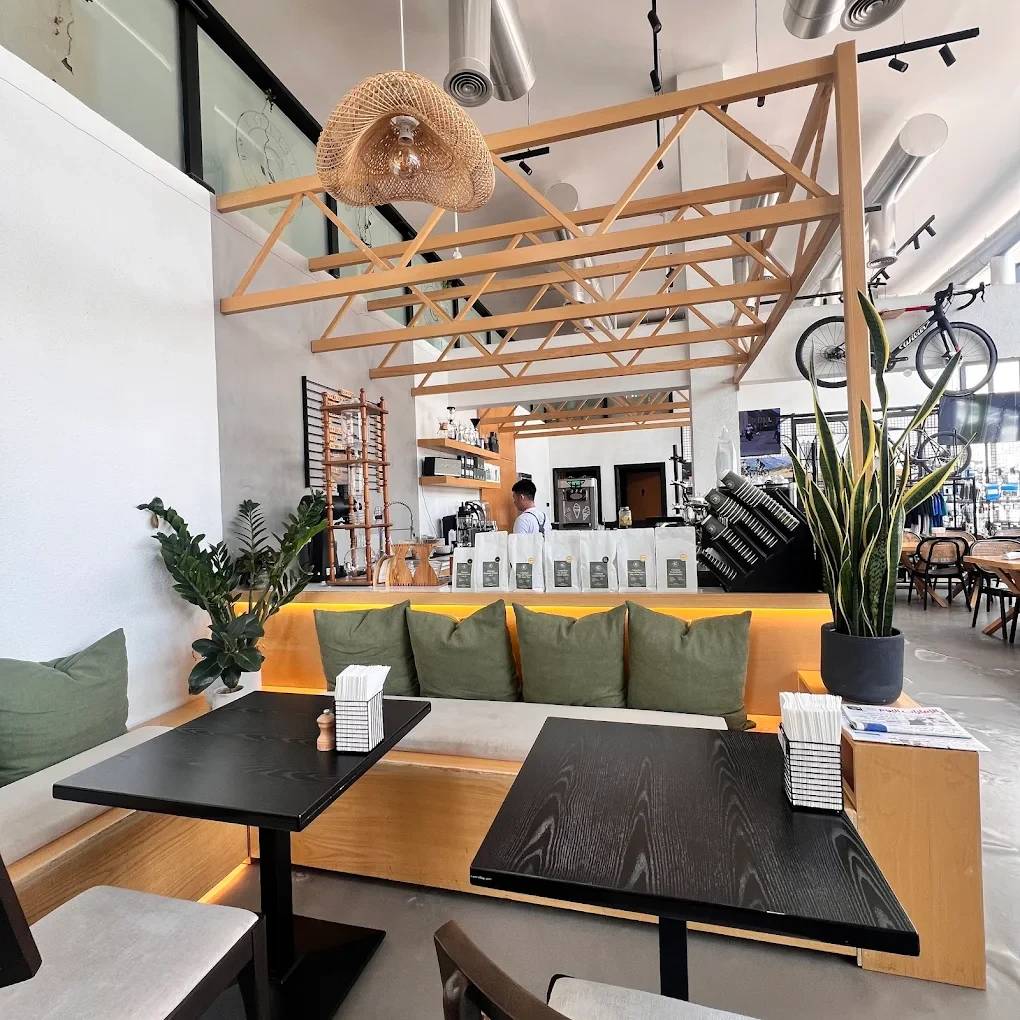 Cyclist Restaurant and Cafe