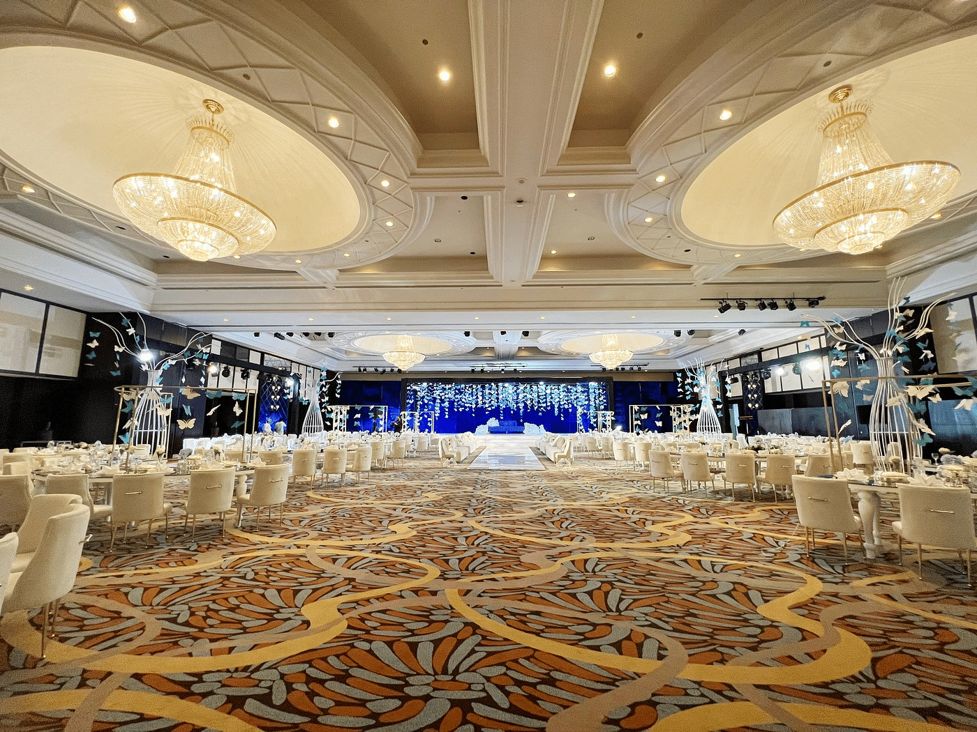 movenpick_grand_al_bustan_3