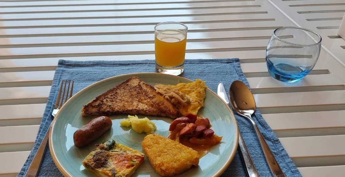 Food & Drinks