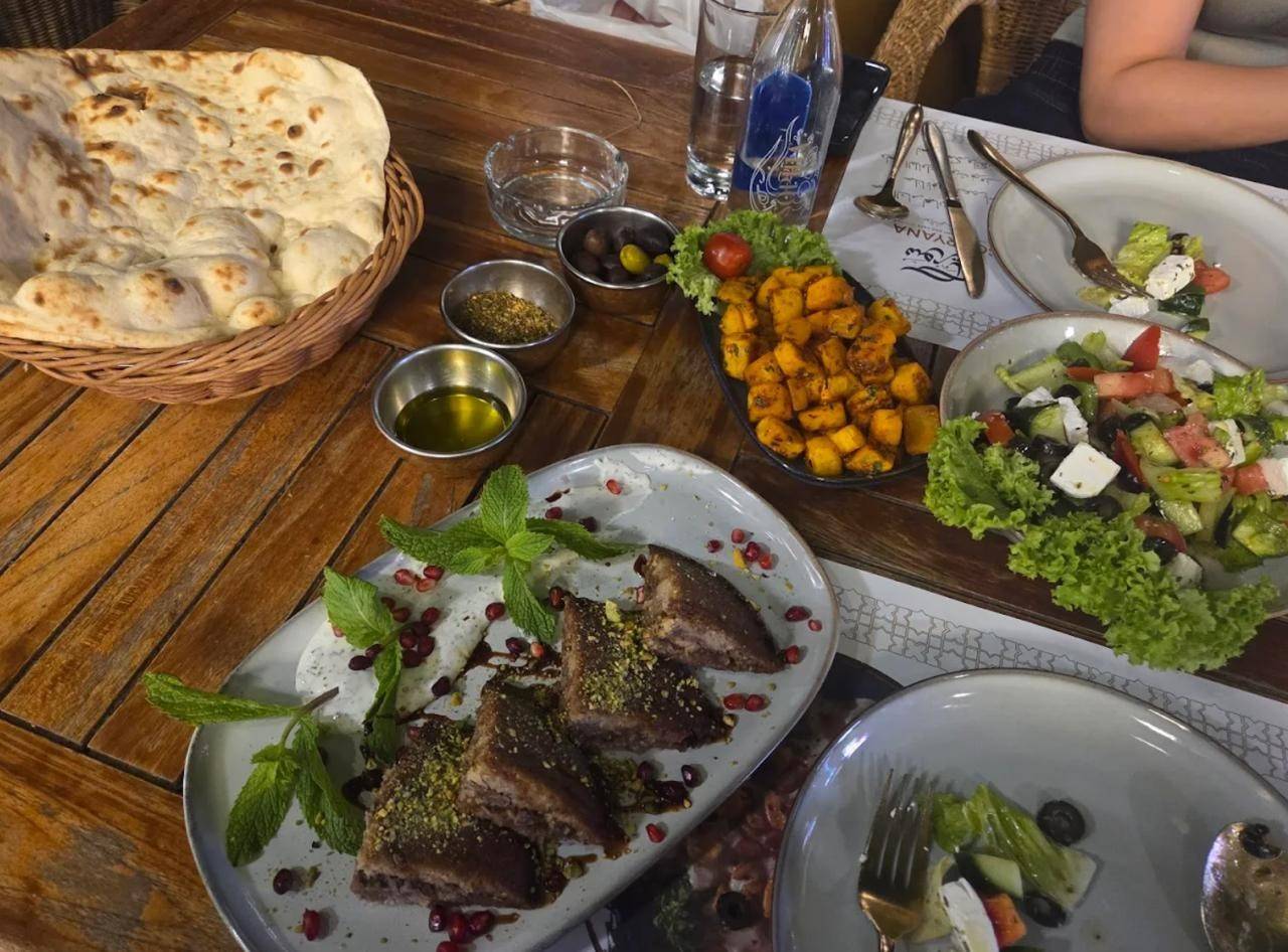 Souryana Restaurant and Cafe