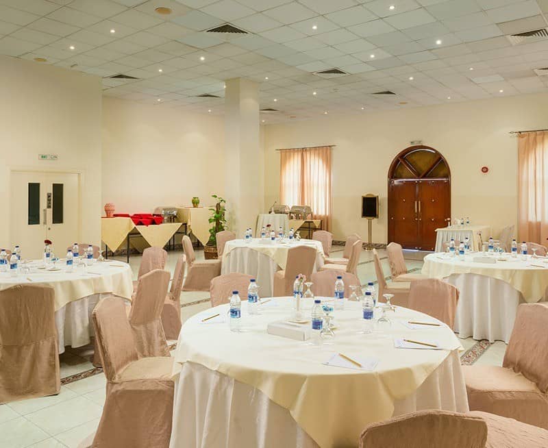 Al Falaj Hotel