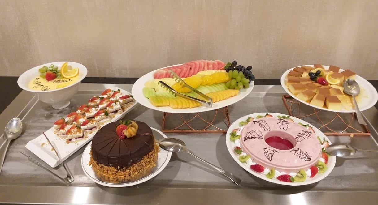 Food & Drinks