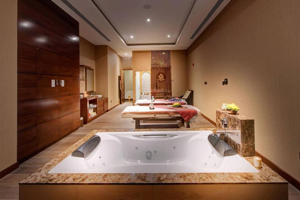 Crowne Plaza Muscat Ocec An IHG Hotel