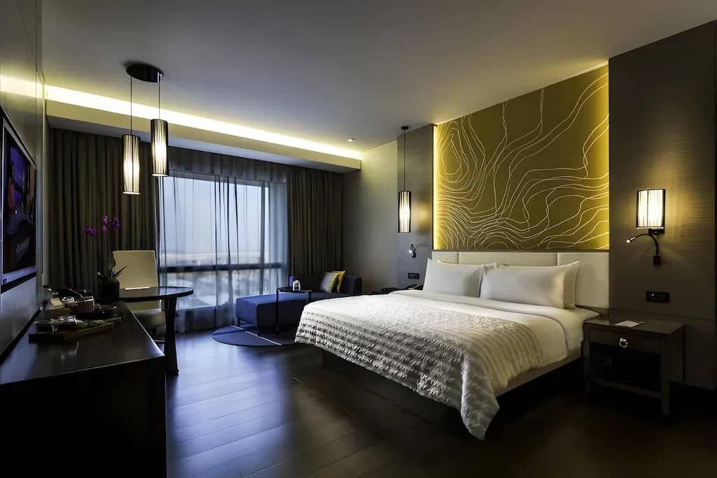 Radisson Collection Muscat, Hormuz Grand