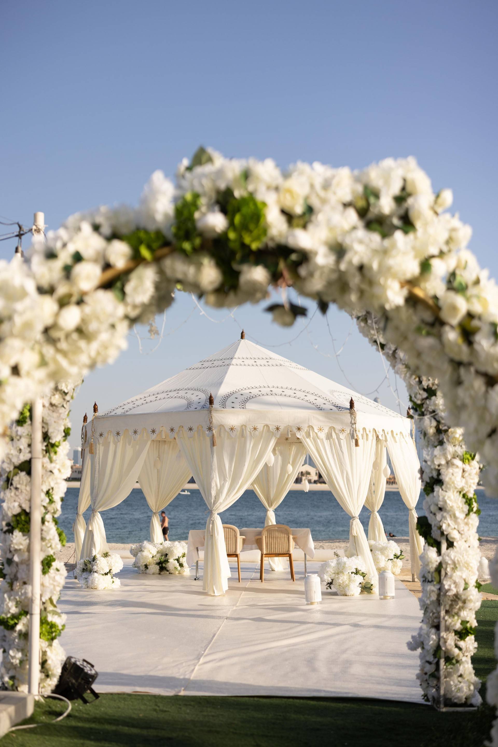 Th8 Palm Dubai Beach Resort, Vignette Collection, an IHG Hotel