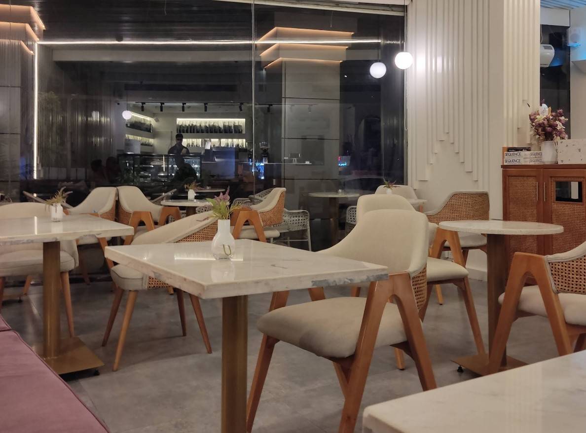 R7A Cafe Madinah