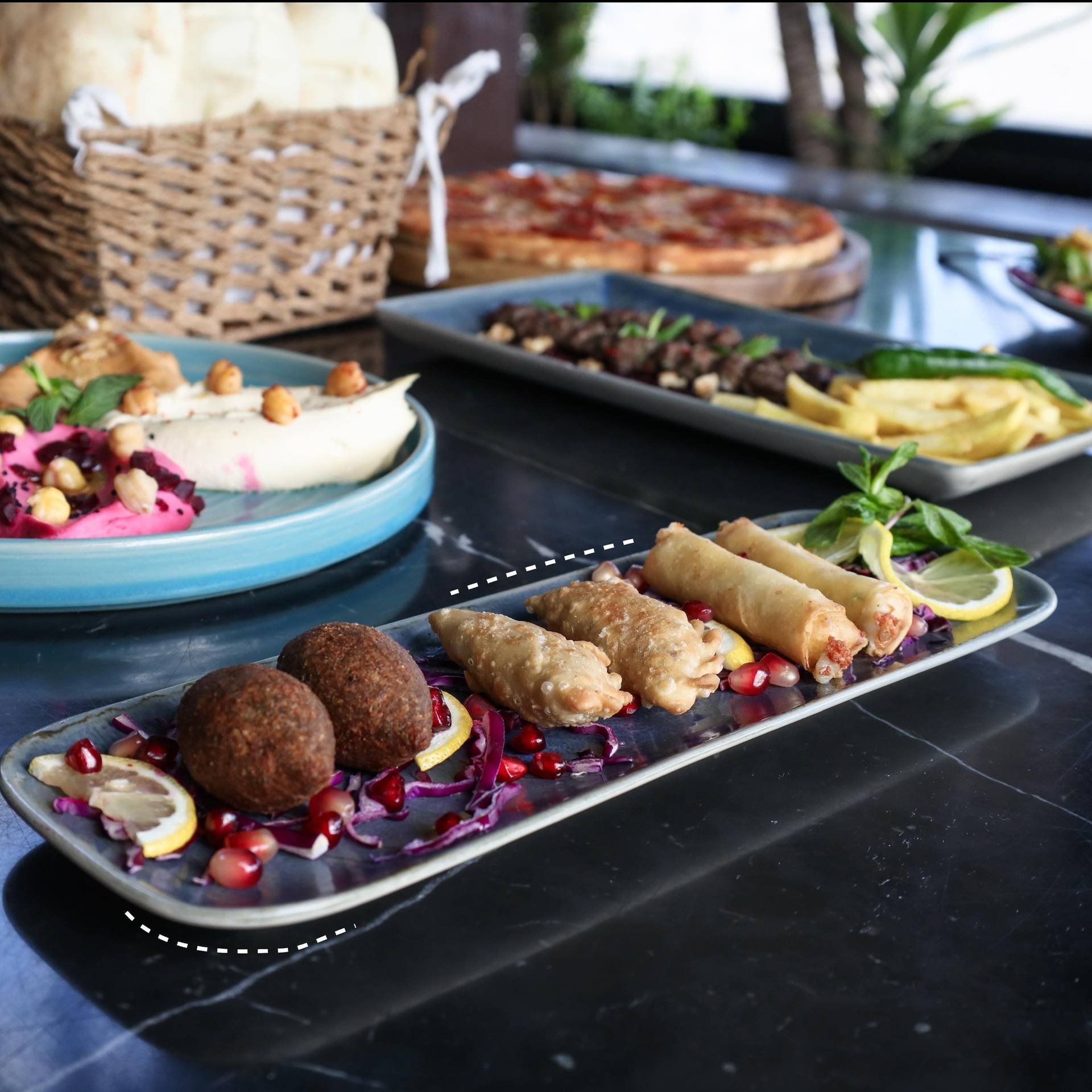 Food & Drinks