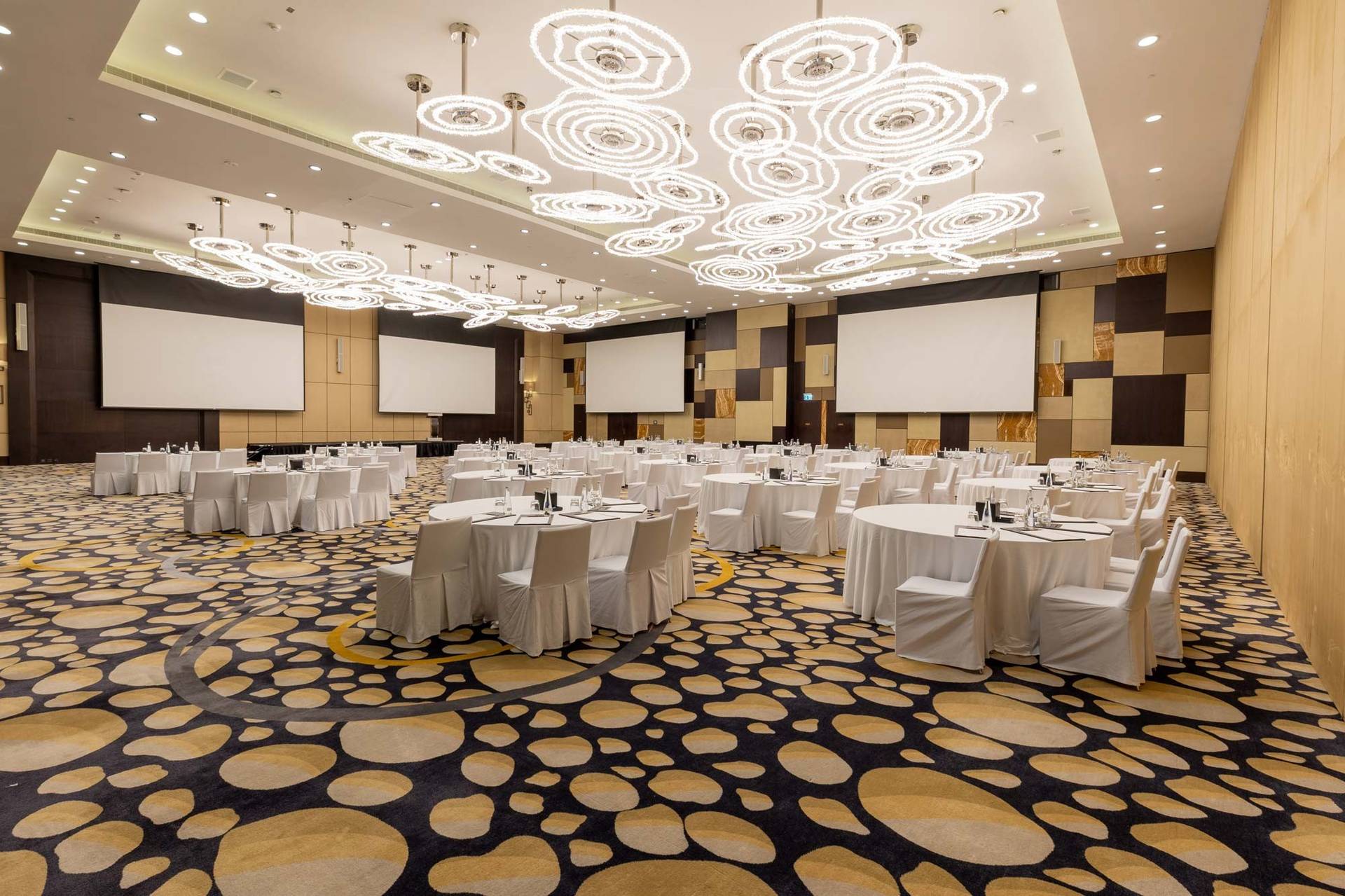 Grand Hyatt Abu Dhabi - Al Bateen Section 1