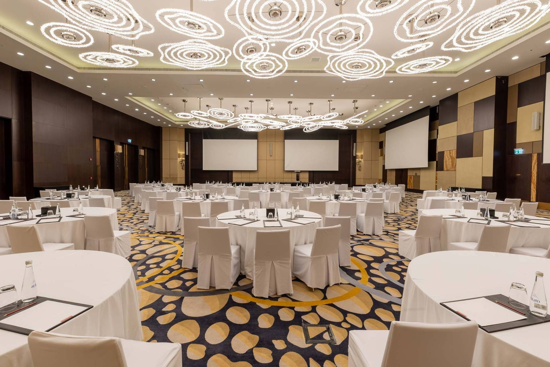 Grand Hyatt Abu Dhabi - Al Bateen Section 1