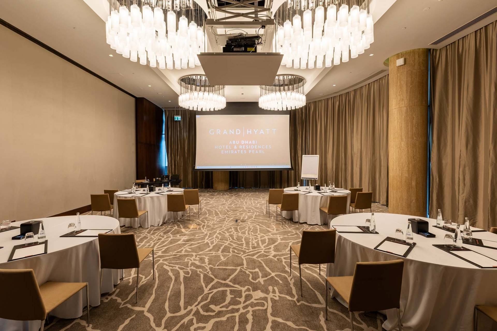 Grand Hyatt Abu Dhabi - Hessa