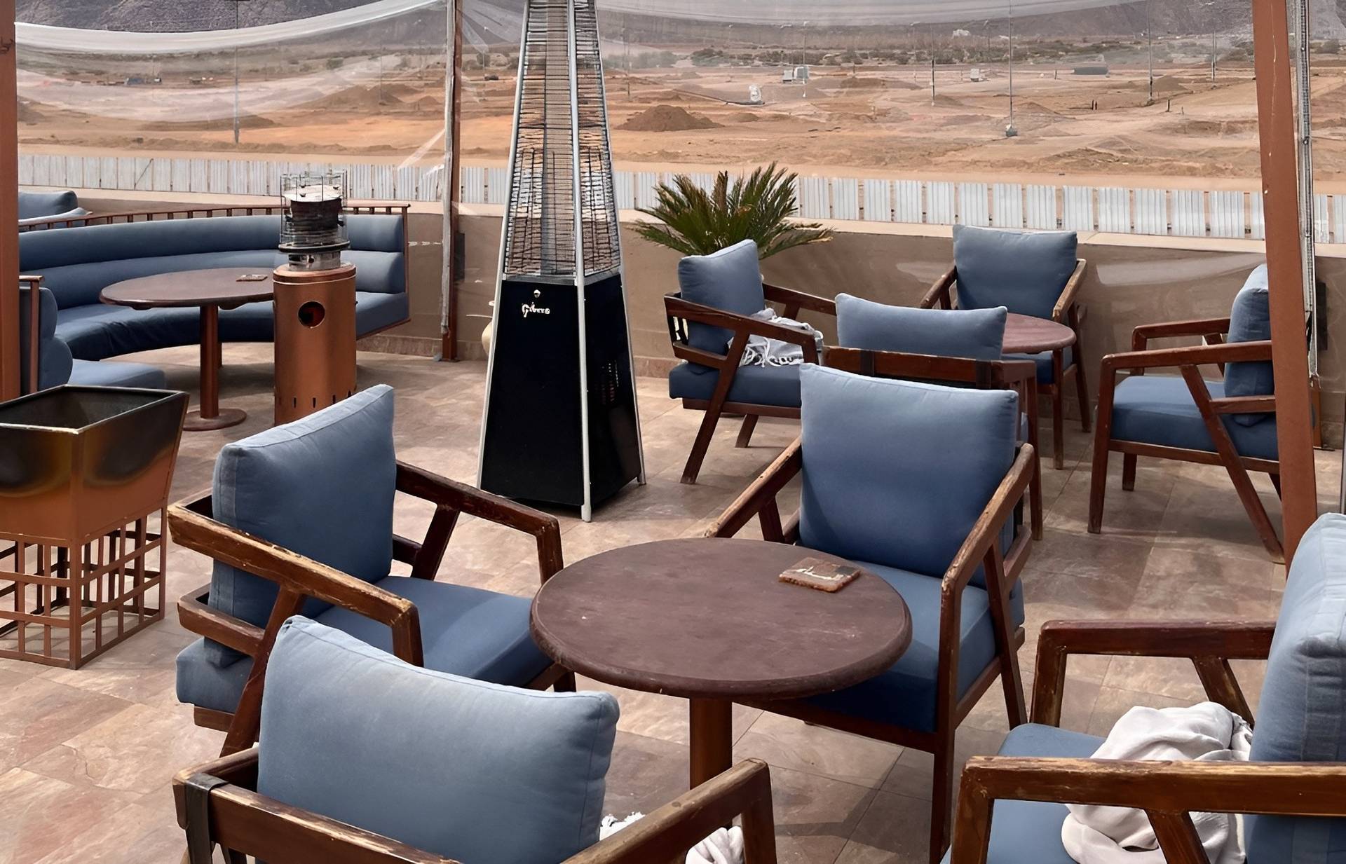 Fira Cafe Hail