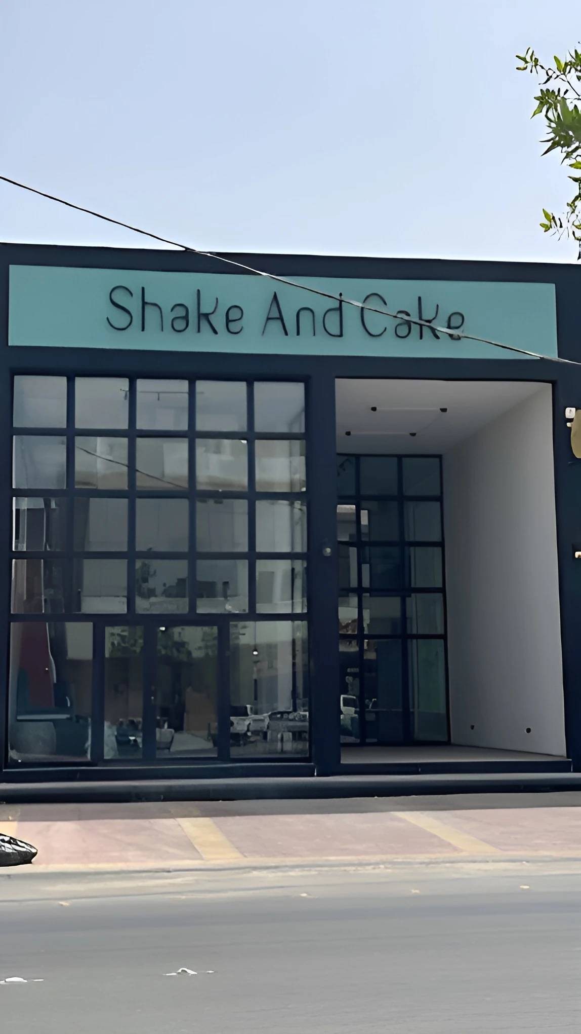 Shake & Cake Bisha