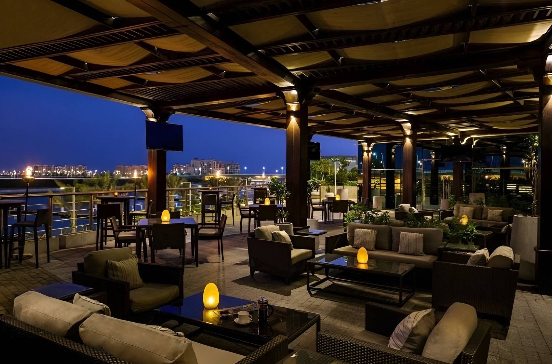 Veranda Lounge Cafe KAEC