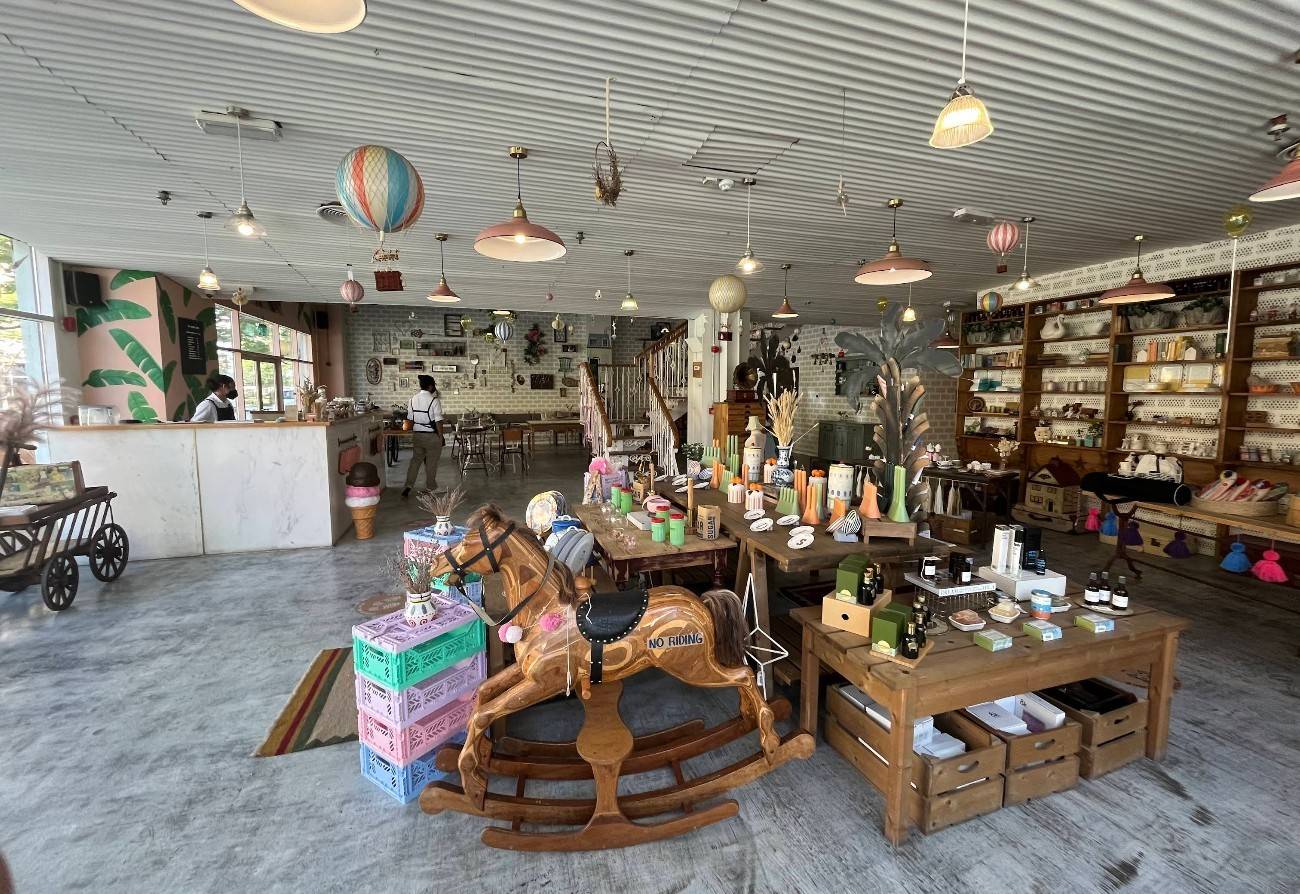 The Drawing Room Cafe