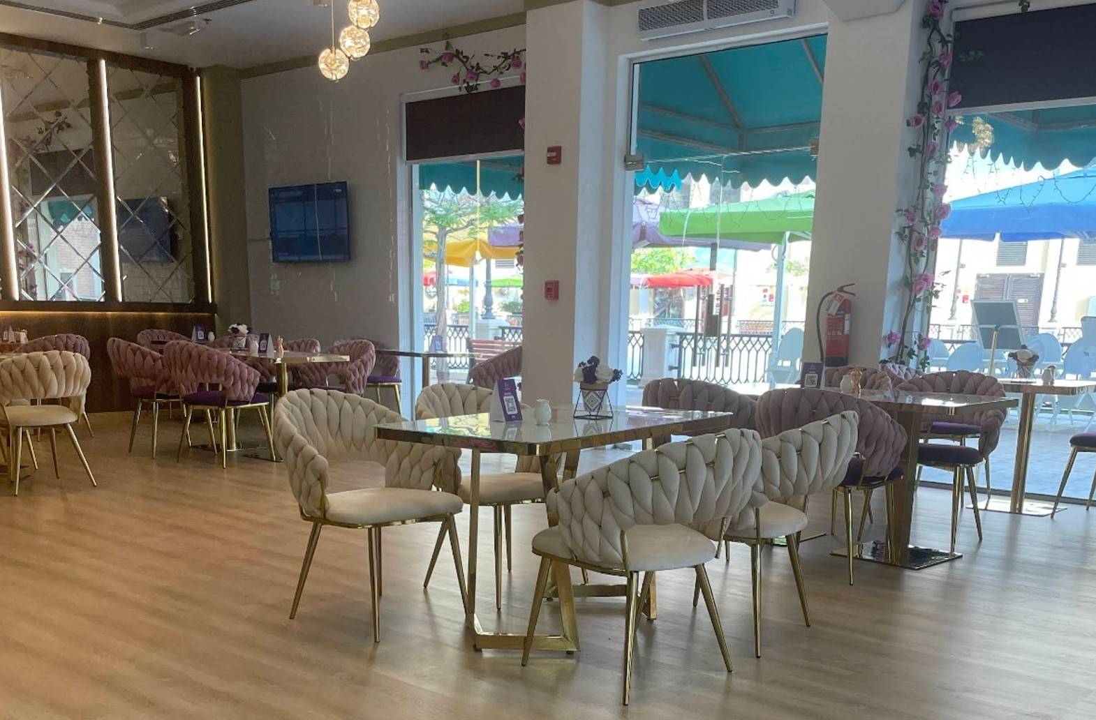 Bekes Nigerian Restaurant Pearl Qatar