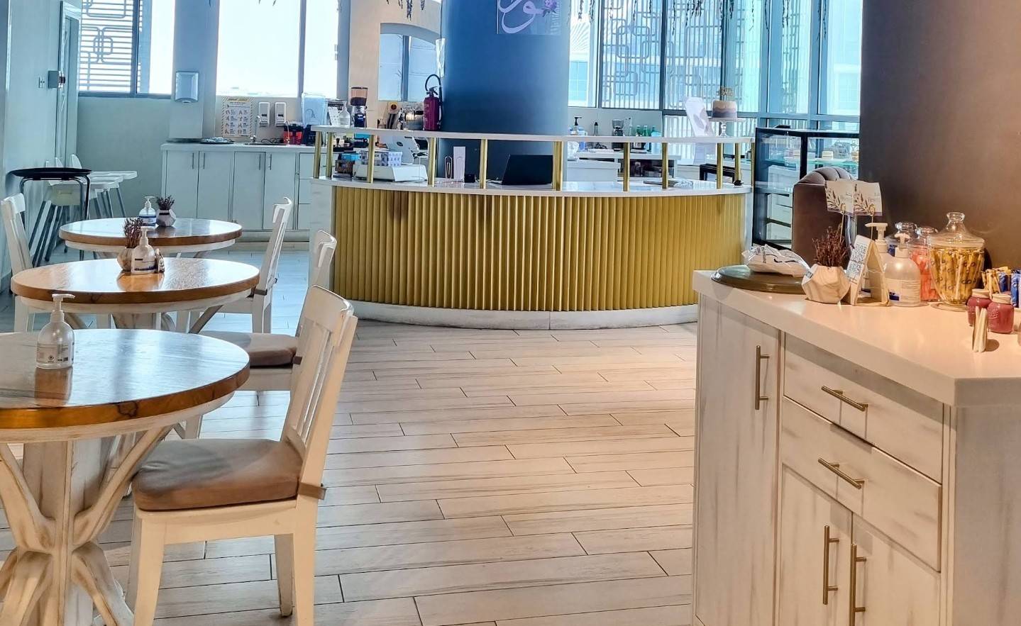 Laura Cafe Lusail