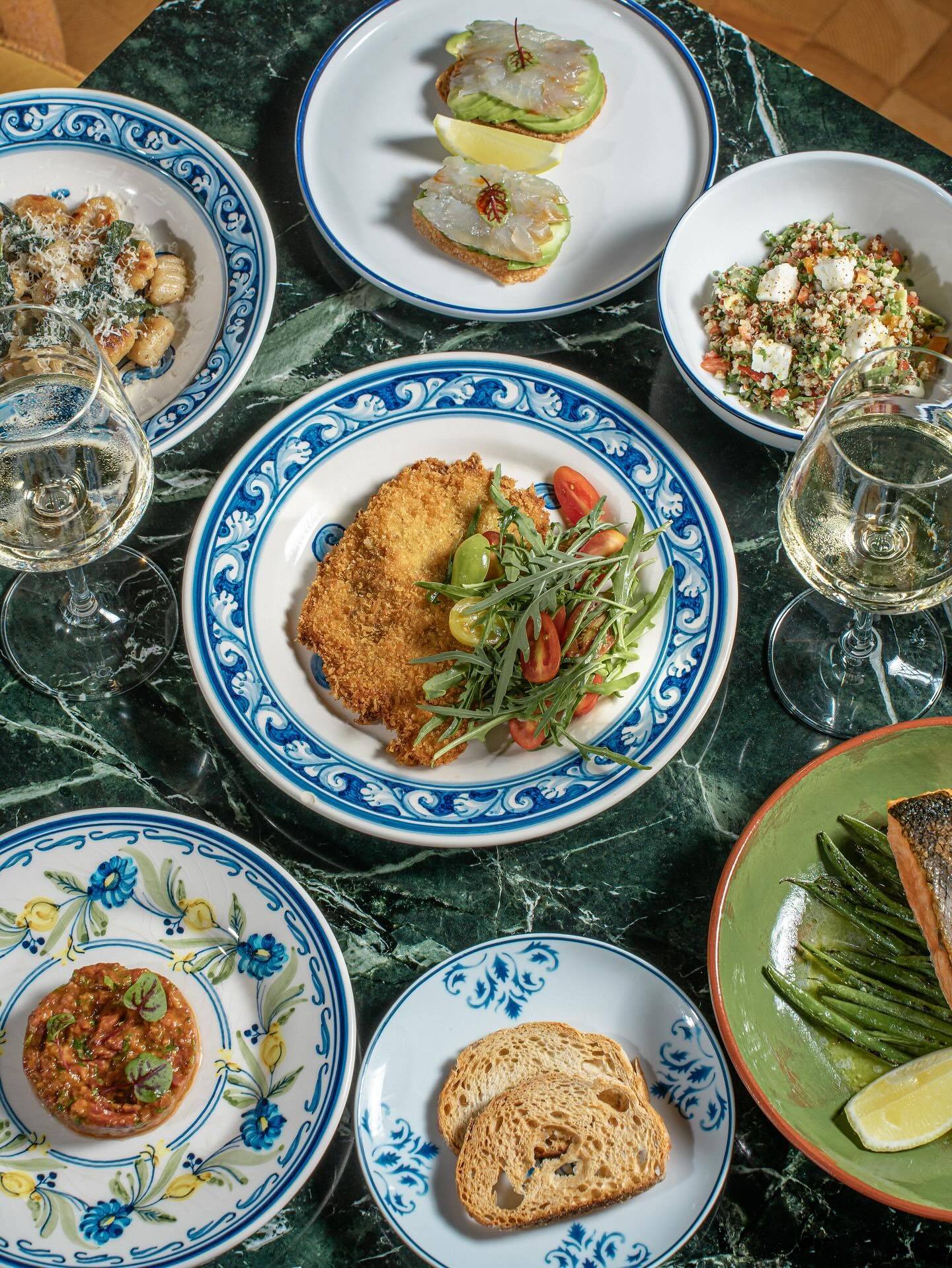 Food & Drinks