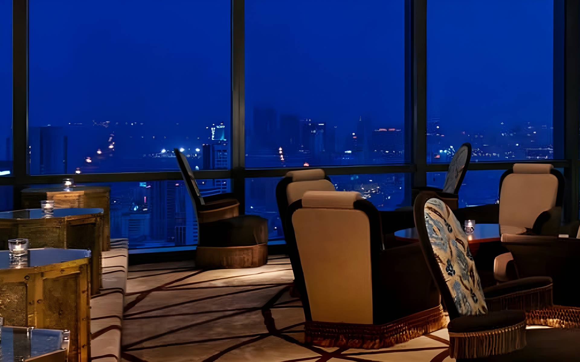Blue Moon Lounge By Wolfgang Puck