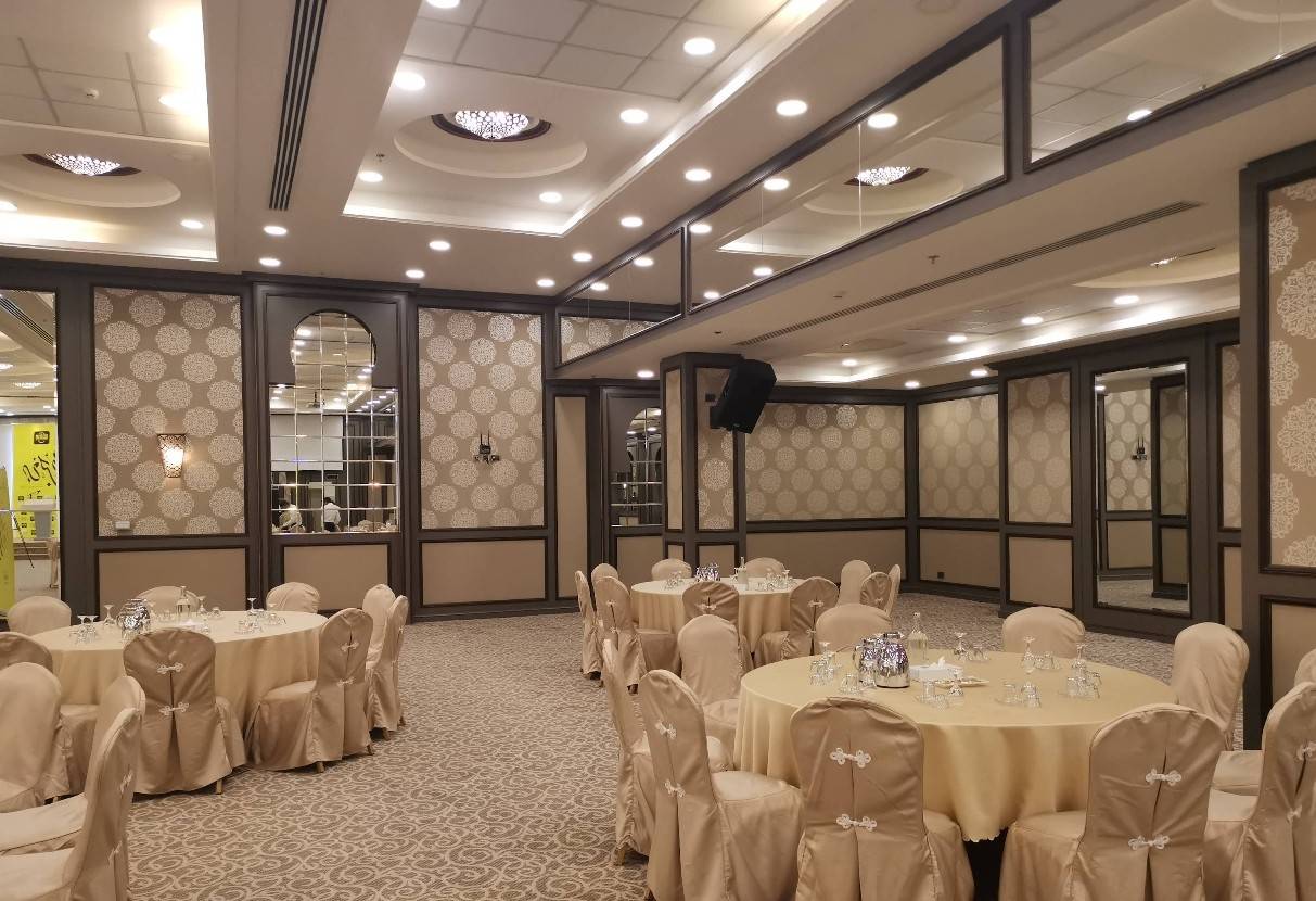 New Seasons Hall