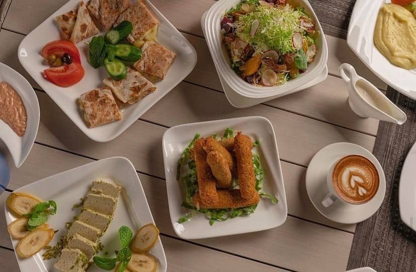Food & Drinks