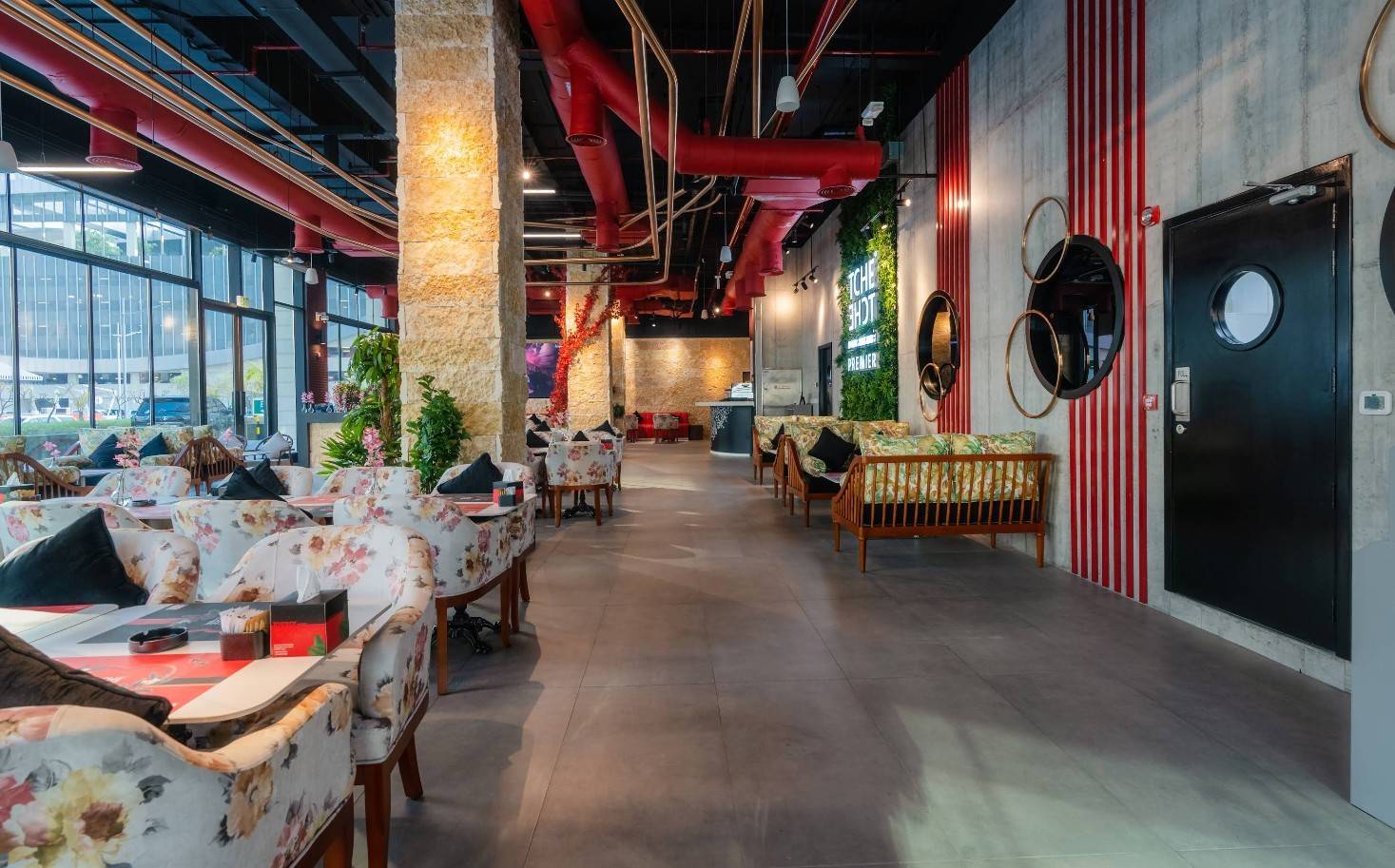 Tche Tche Premier Restaurant & Cafe Wyndham Westbay