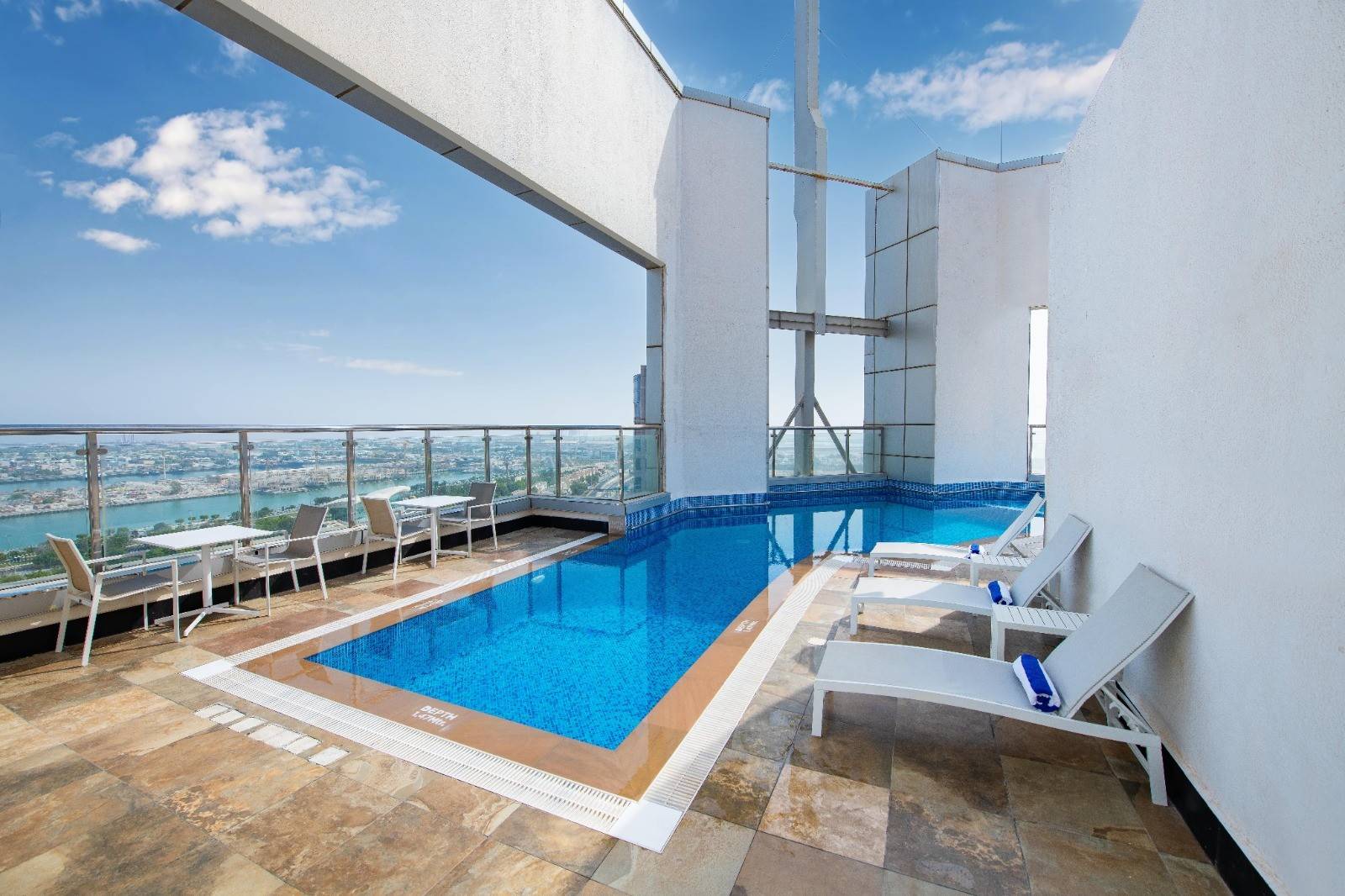 Ramada By Wyndham Abu Dhabi Corniche