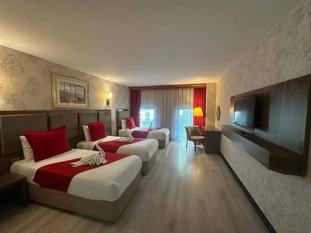 Euro Plaza Hotel