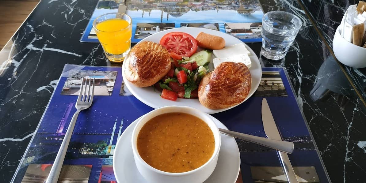 Food & Drinks