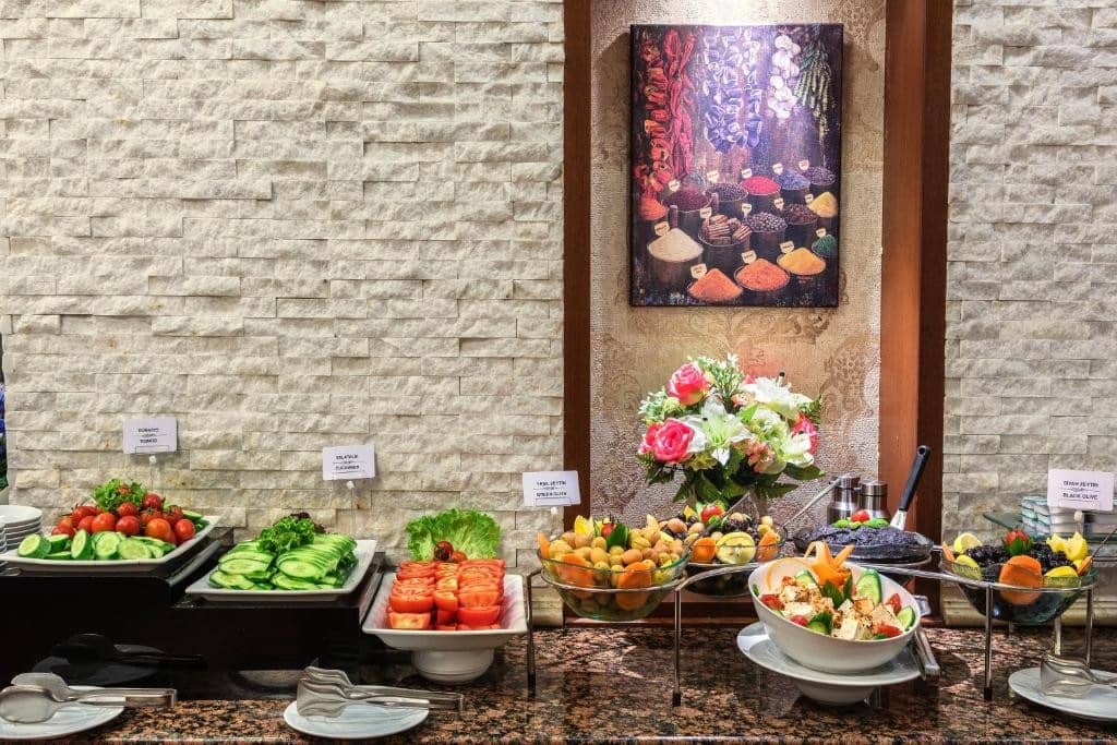 Food & Drinks