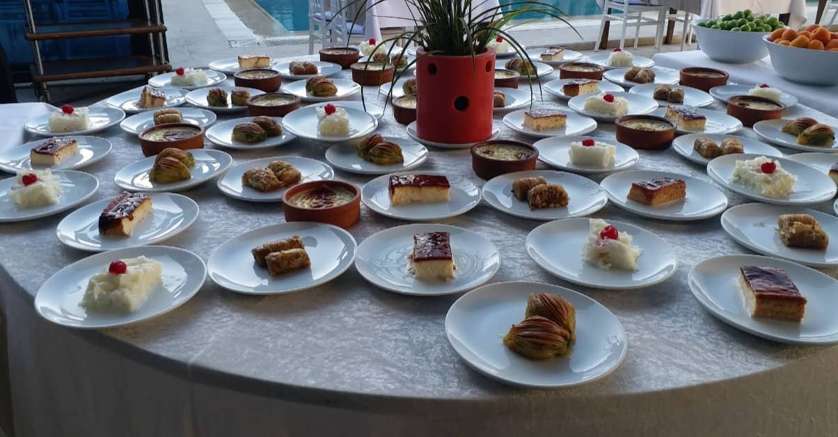 Food & Drinks