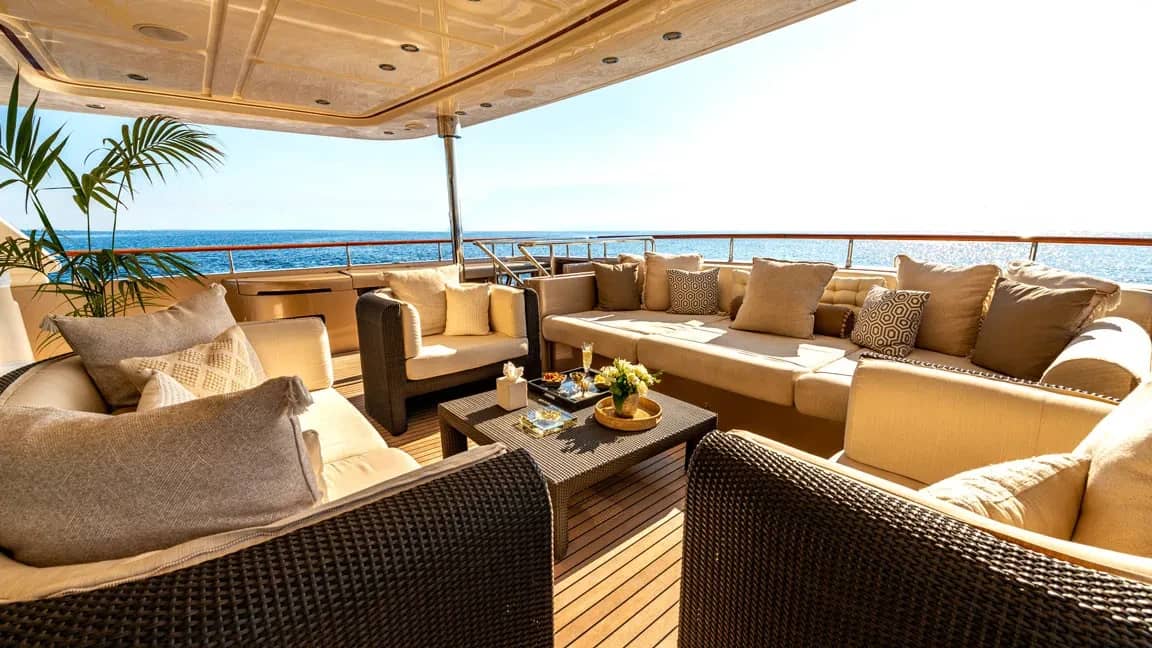 A 2 Behike Yacht Dubai