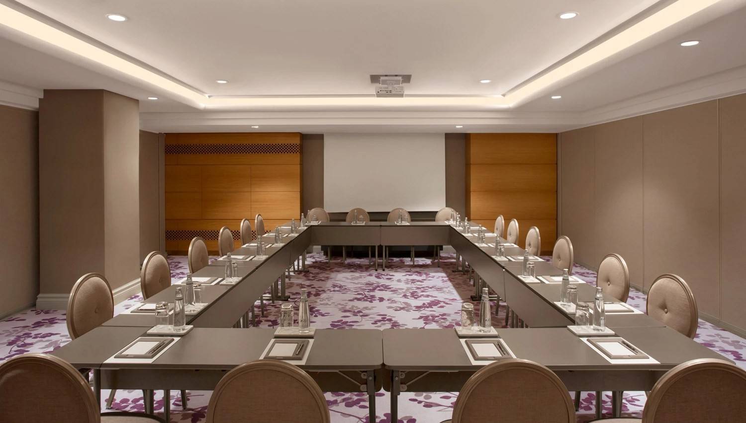 Lazzoni Hotel