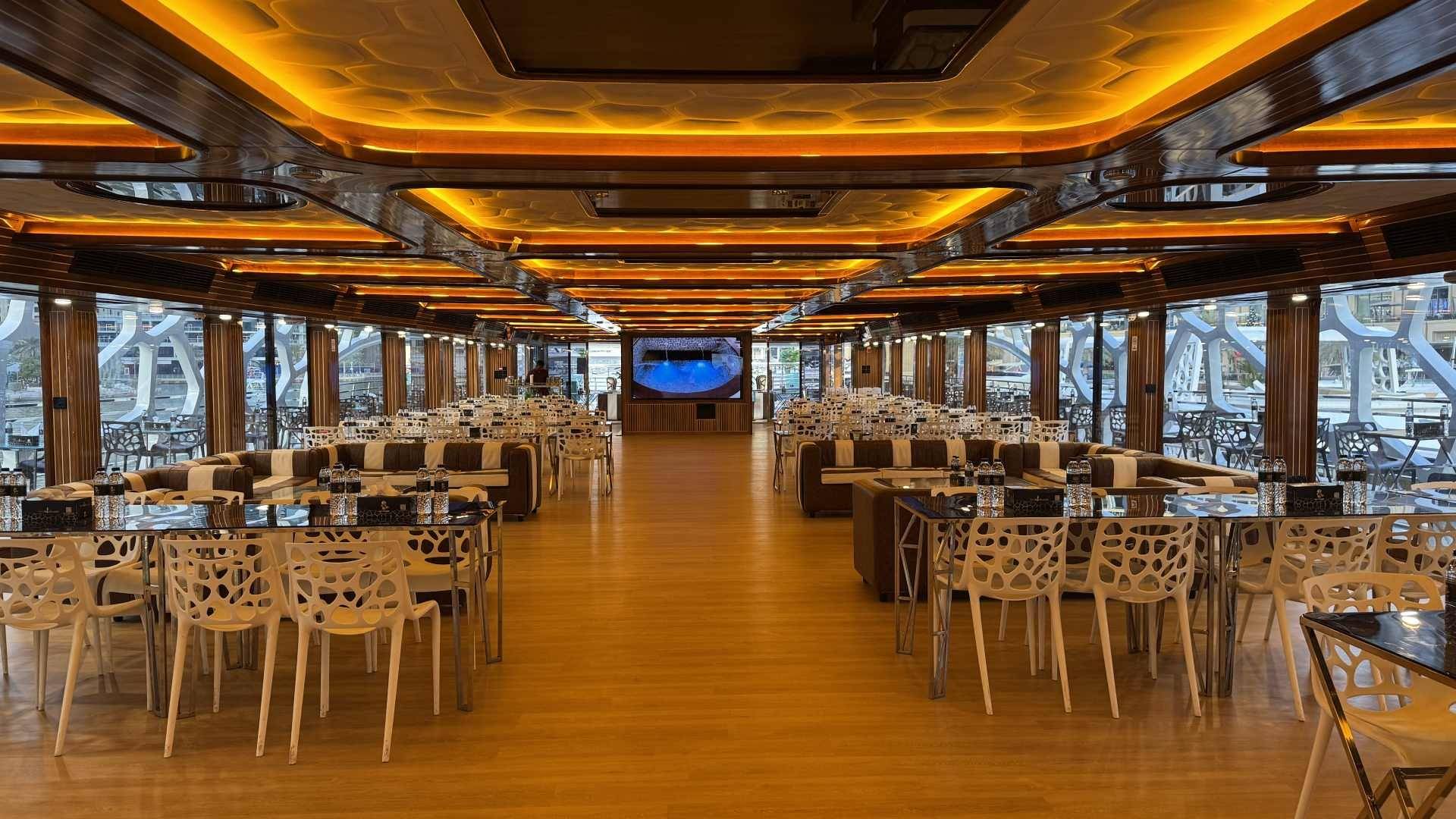Lotus Royale By Lotus Yacht Dubai