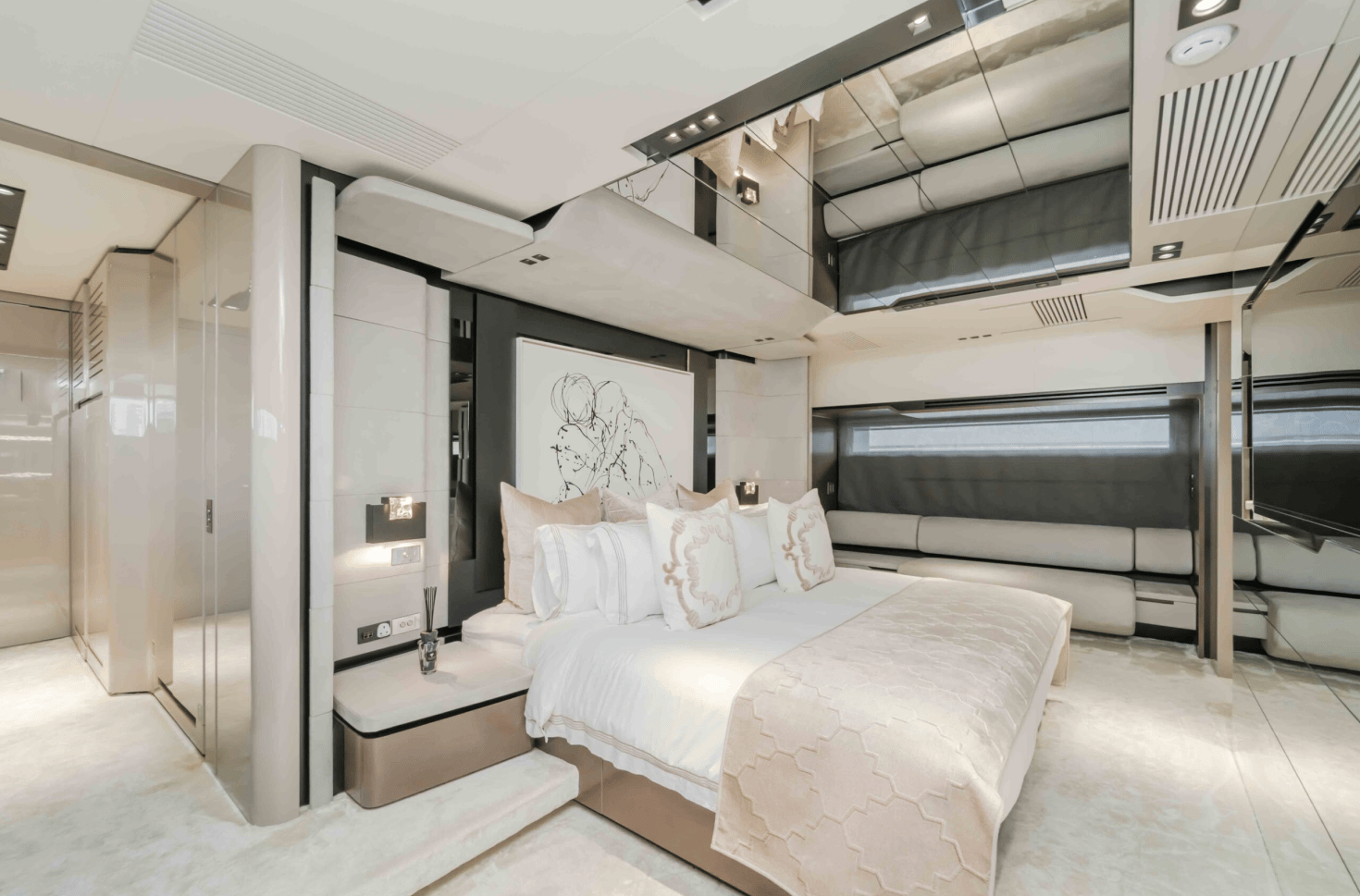 Peri 123ft Safa Yacht Dubai