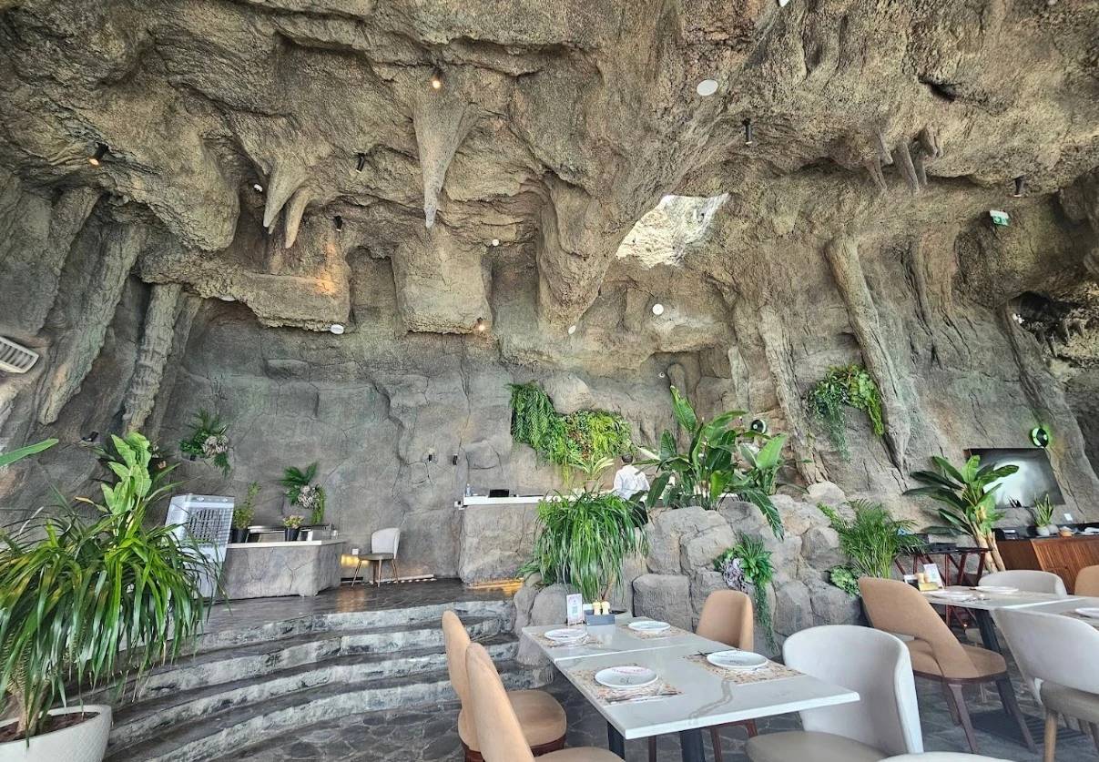 Cave-themed interior of Habib Beirut Restaurant, Khorfakkan, Sharjah.