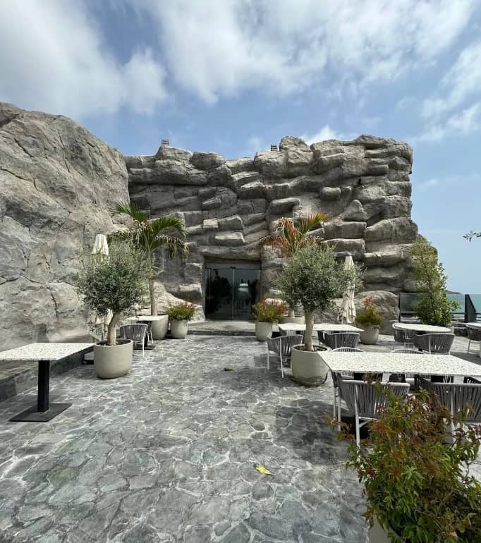 Outdoor seating at Habib Beirut Restaurant, Khorfakkan, Sharjah.