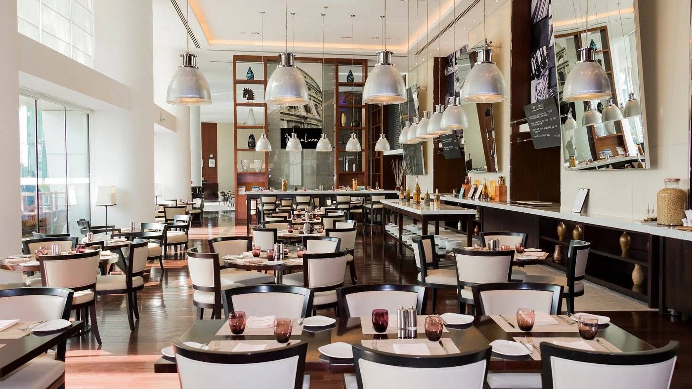 MezzaLuna - Trattoria Italiana