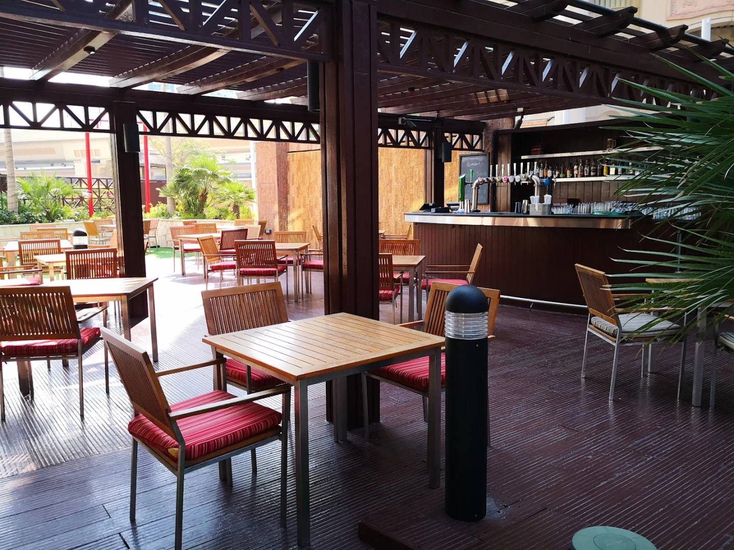 Double Decker Pub Dubai