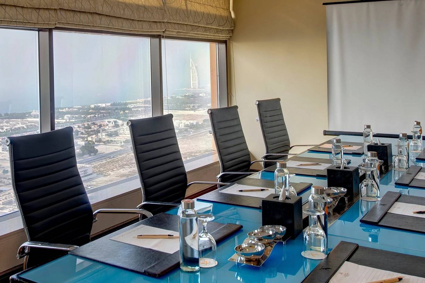 Two Seasons Hotel & Apartments Dubai