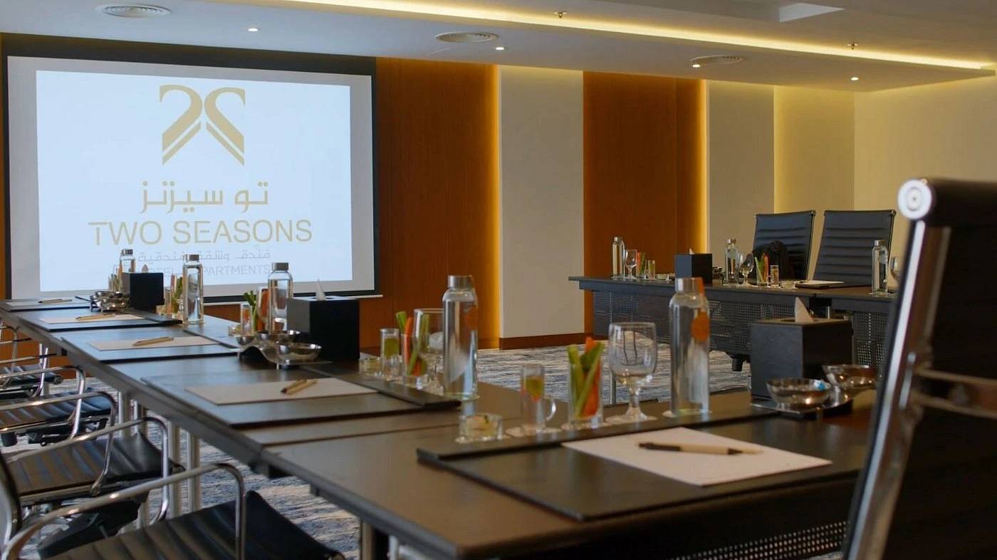 Two Seasons Hotel & Apartments Dubai